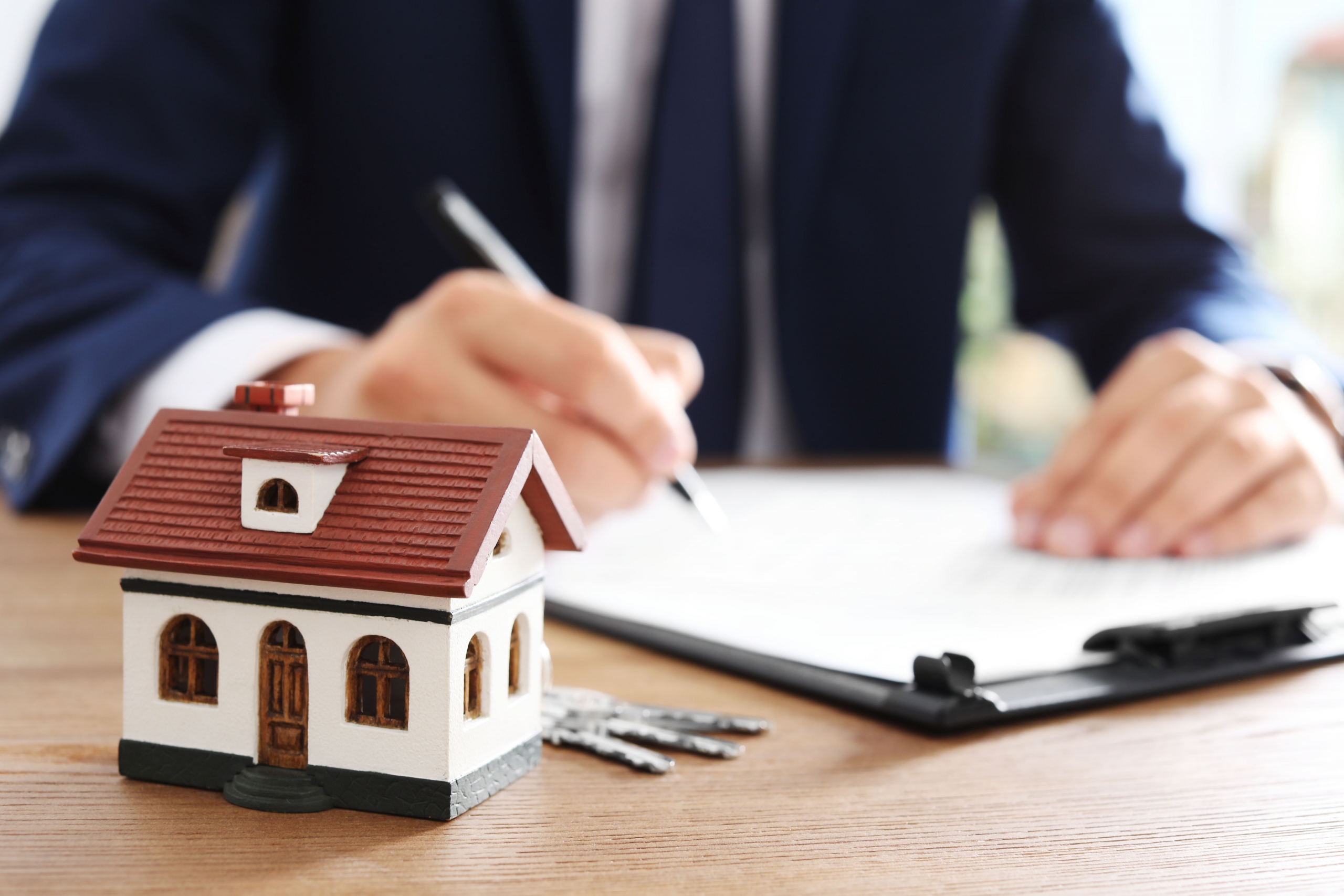 Can a Seller Get Consequential Damages From a Home Buyer Who Breaches the Contract?